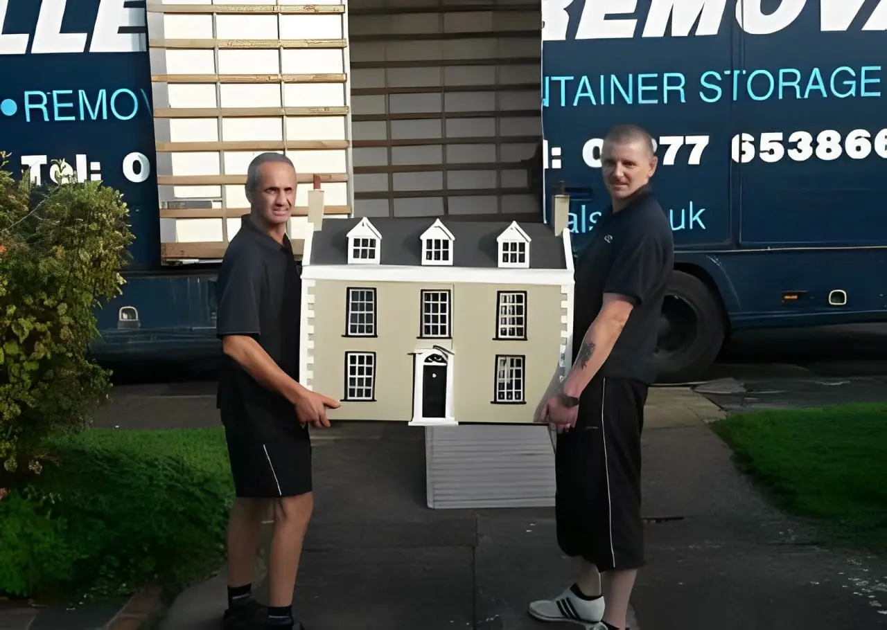 billericay removals & storage carrying out a house pn a removal job in essex