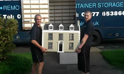 billericay removals & storage carrying out a house pn a removal job in essex